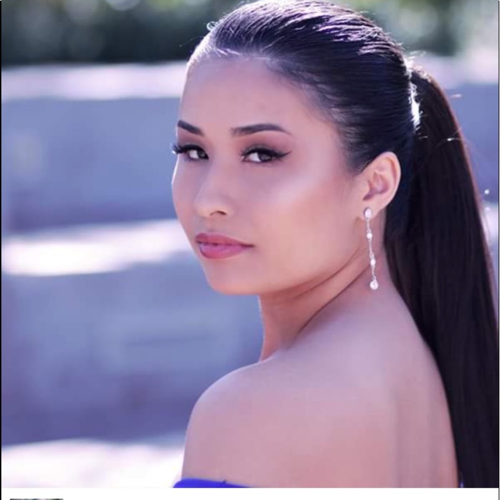 Meet your Posher, Leilani